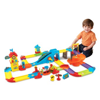 Vtech choo store choo train playset